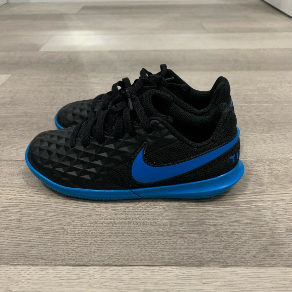 Nike Boy Indoor Turf Soccer Shoes